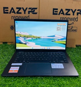 Dell Latitude 7410 14″ Ultrabook Intel Core i7 10th Gen, sleek grey finish, business-class performance.