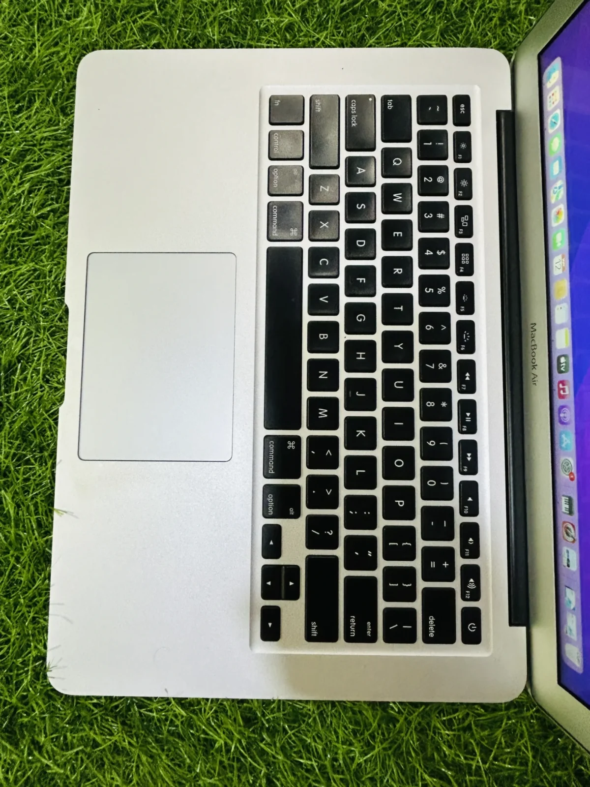 Apple MacBook Air A2179 13 inches | i5 | 16GB Ram | 256GB SSD | 2020 - Image 4