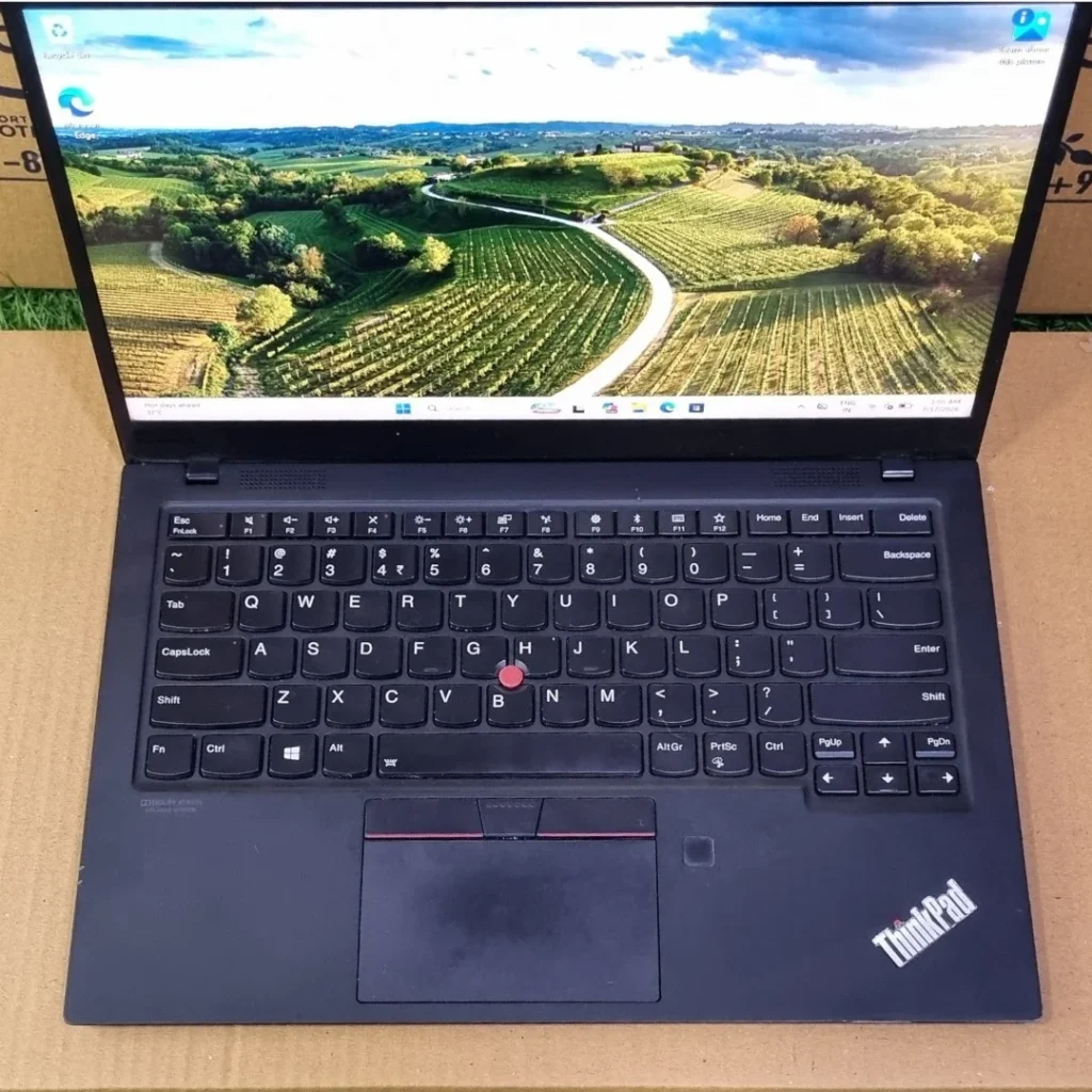Lenovo ThinkPad X1 Carbon Gen 7 – i7 8th Gen Refurbished Laptop 16GB RAM 256GB SSD Focus on KeyBoard
