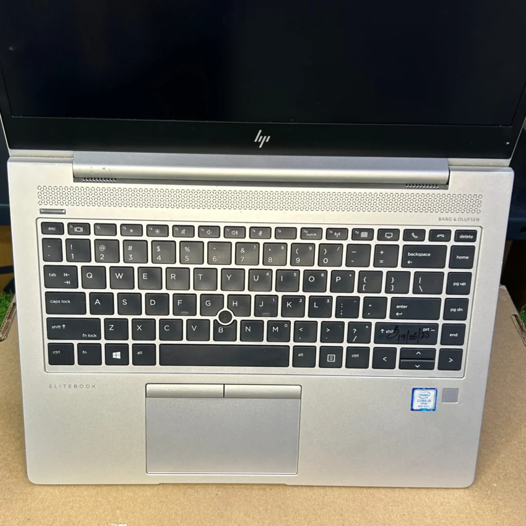 hp elitebook 840 g6 i5 8th gen refurbished laptop focus on keyboard