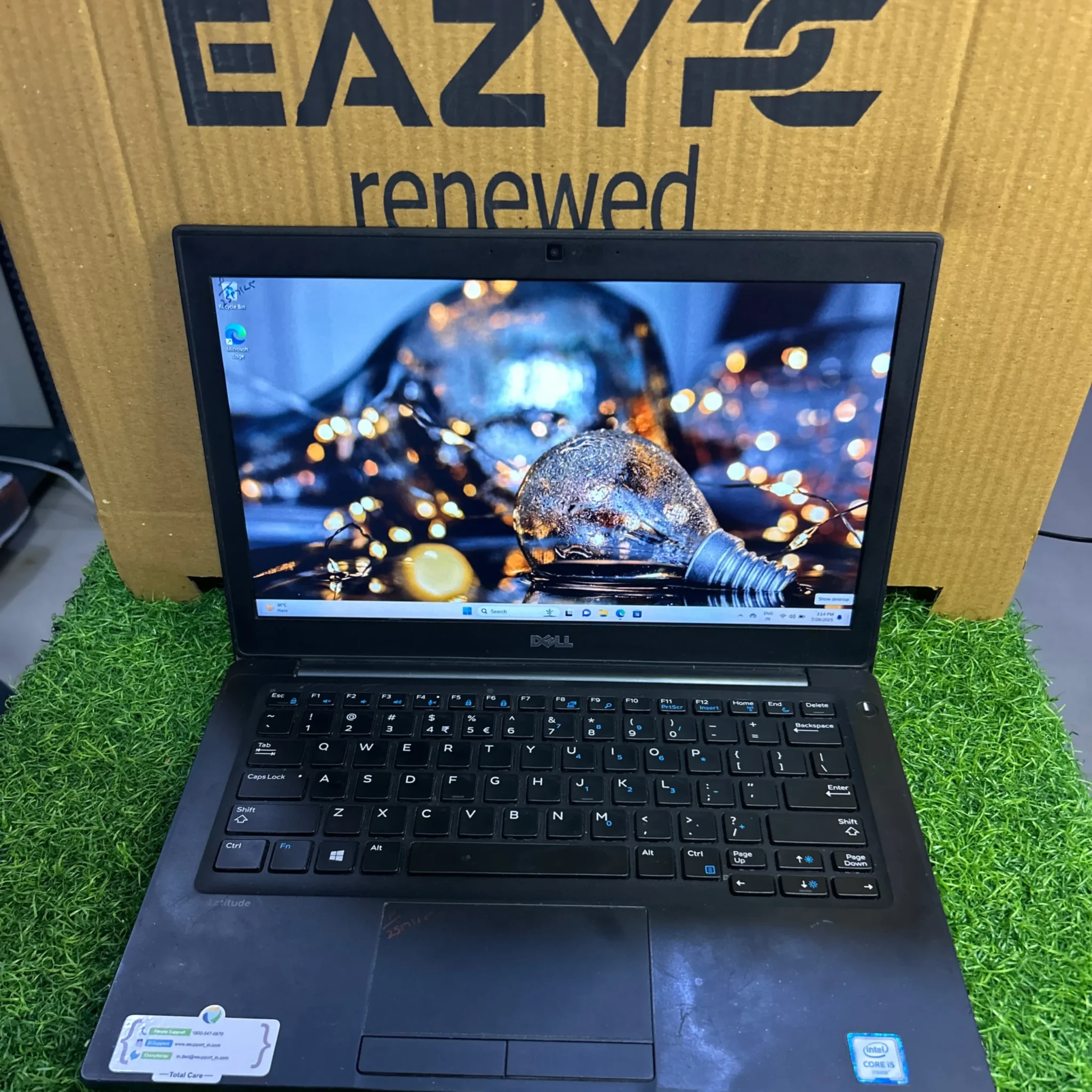 Dell Latitude 7400 14″ laptop, Intel Core i7 8th Gen, 8 GB RAM, 256 GB SSD ultra-portable business notebook.