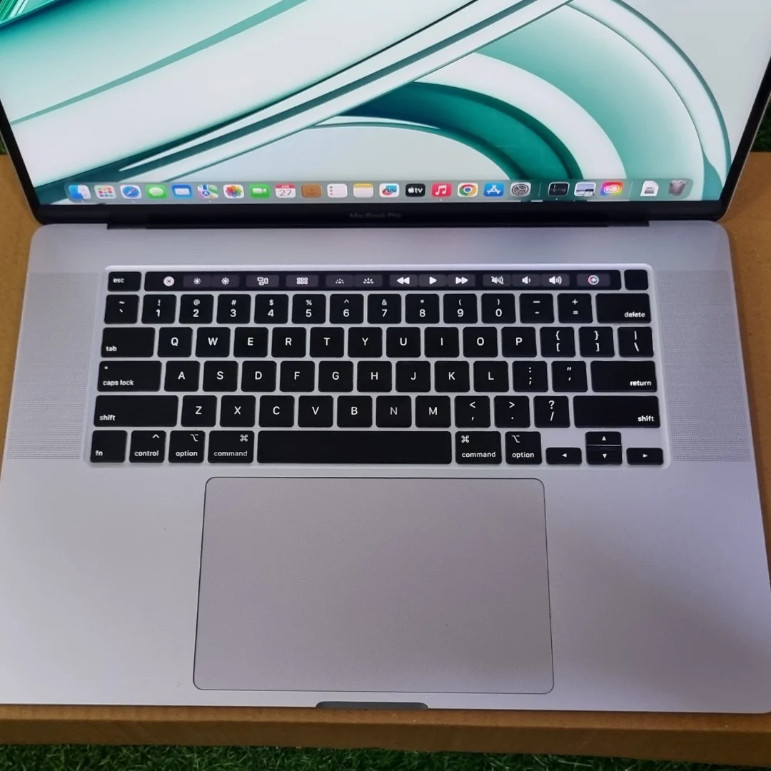 Refurbished Apple MacBook Pro A2141 I9 64GB 512GB | EazyPC