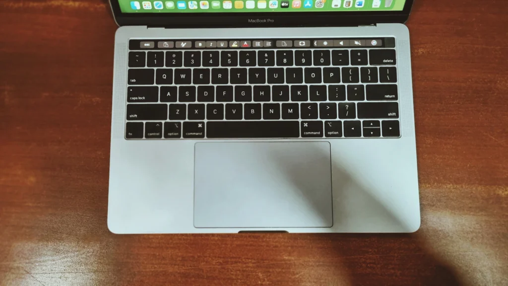 Apple macbook pro A2159