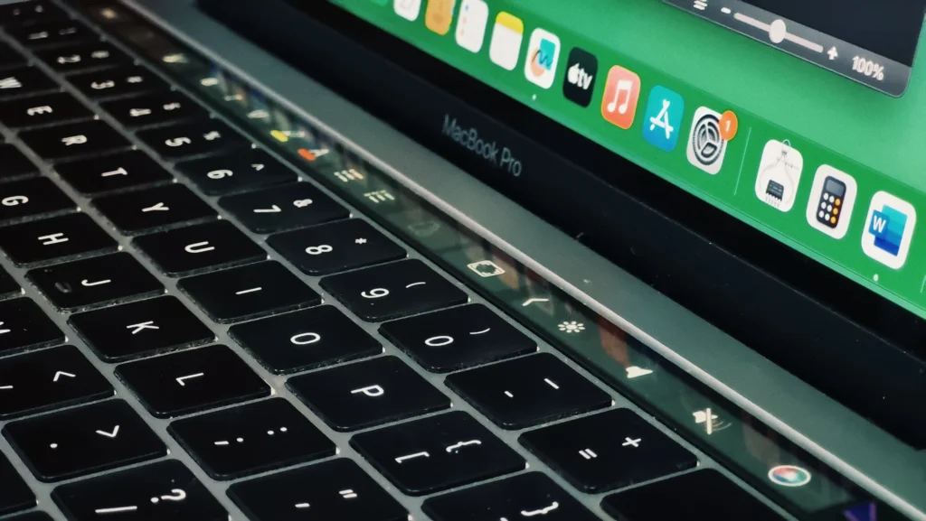 Apple macbook pro A2159