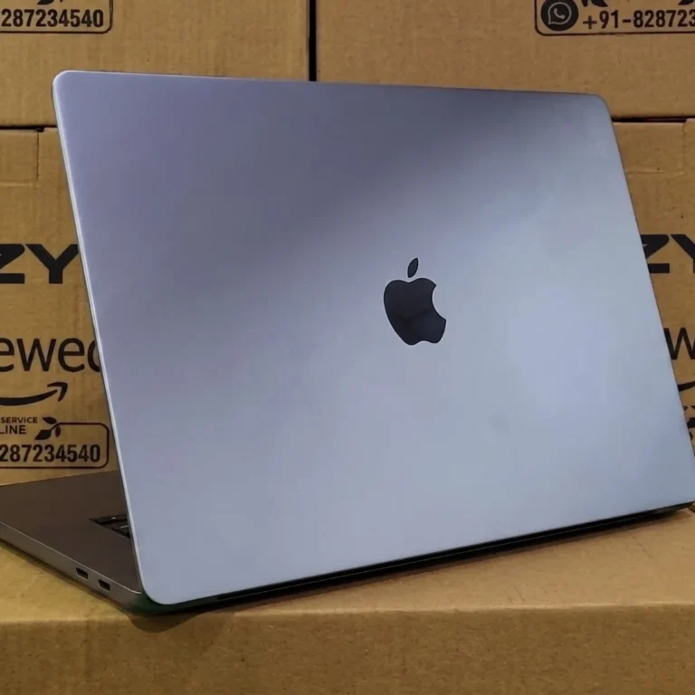 Refurbished MacBook Pro A2251 13-Inch Intel Core i7 32GB RAM 512GB Back View