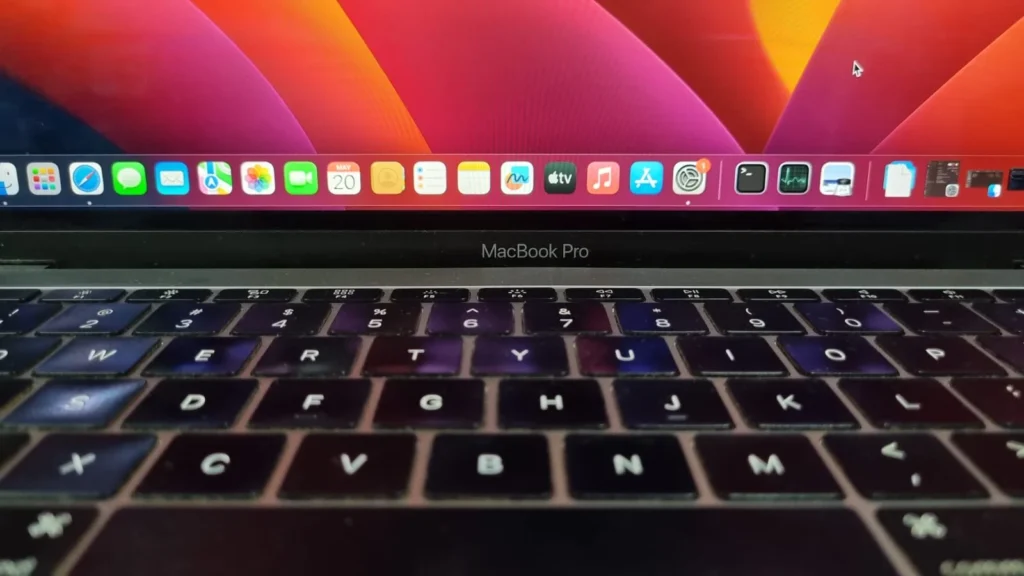 apple macbook pro A1708