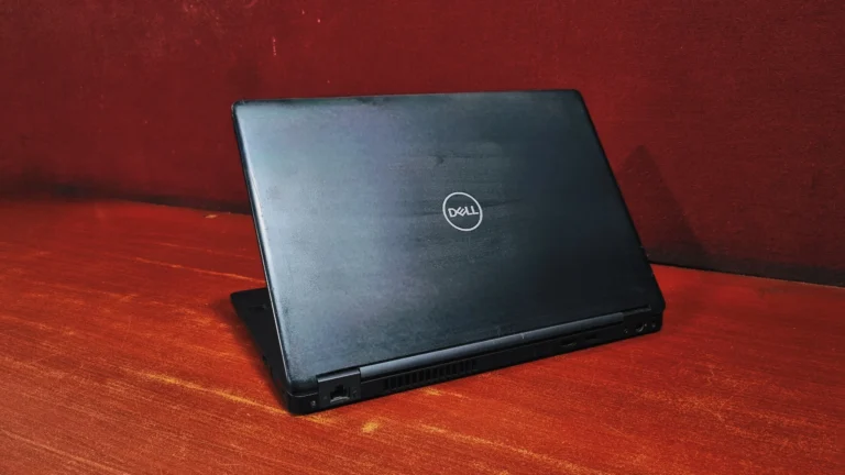 Dell Latitude 5490 Back View
