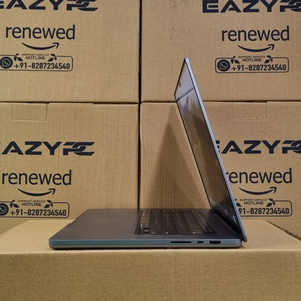 Refurbished MacBook Pro A2485 16.2 inches M1 Max 32GB RAM 512GB SSD Right Side View