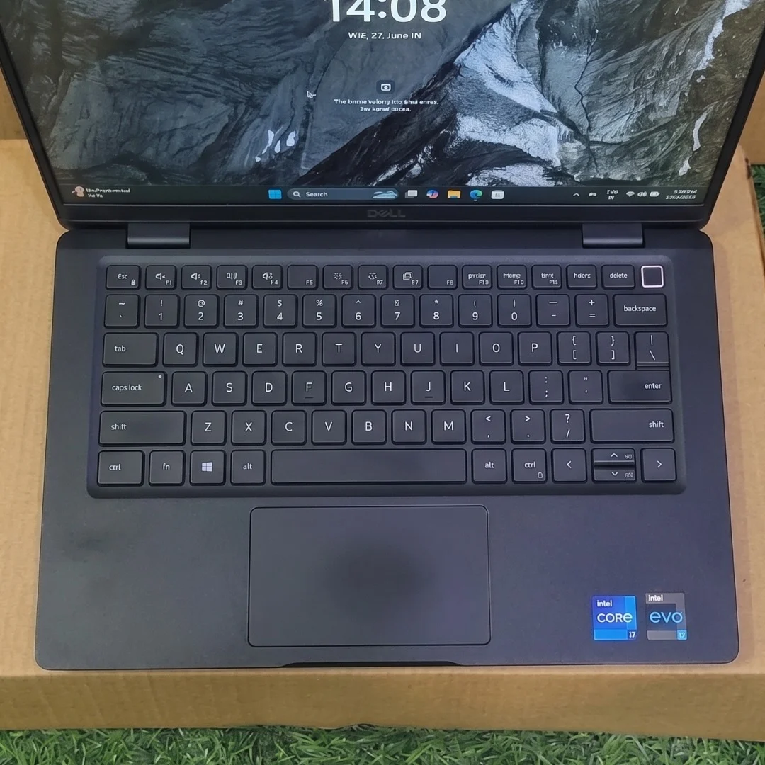 Dell Latitude 7320 - Keyboard Focus View