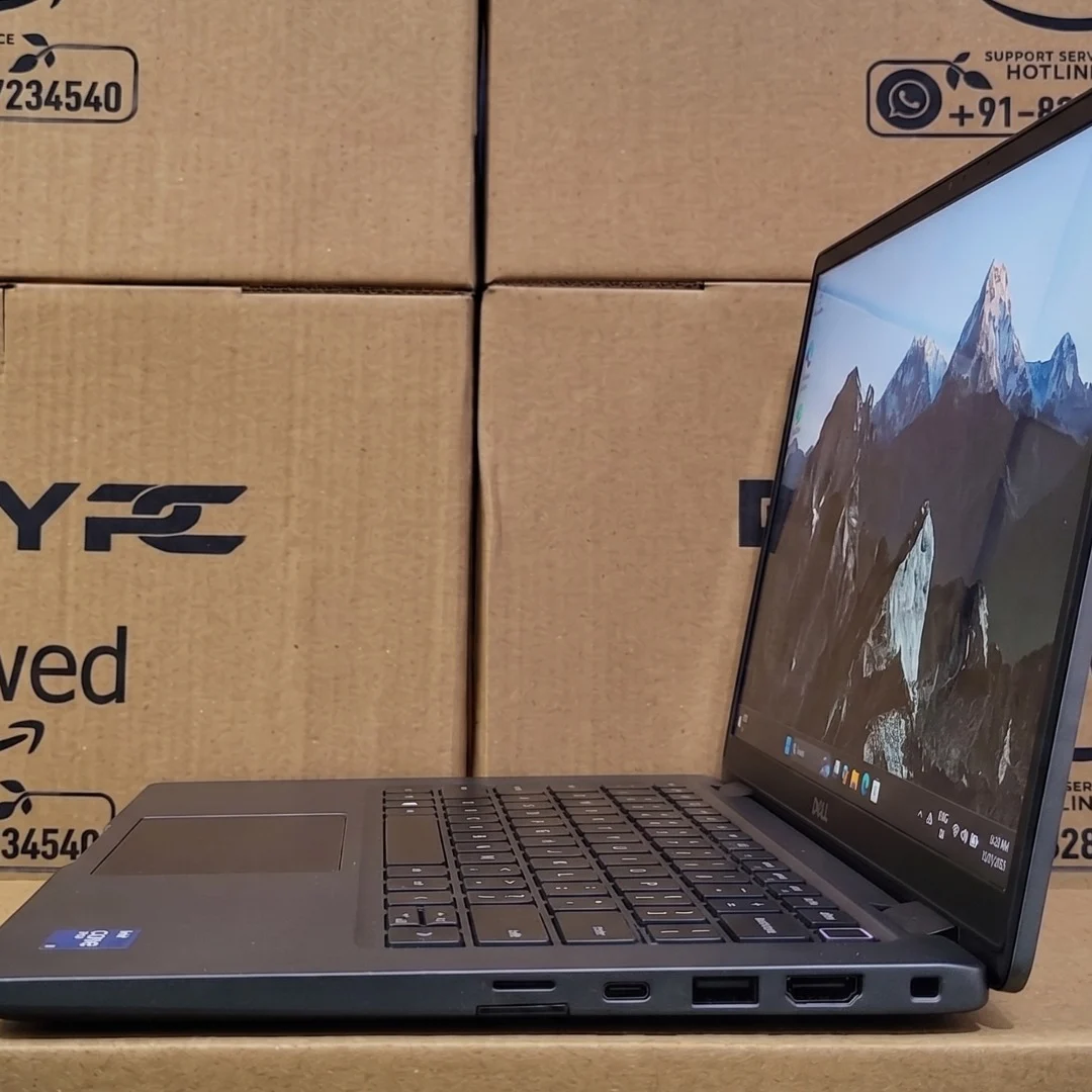 Dell Latitude 7320 - Right Side View
