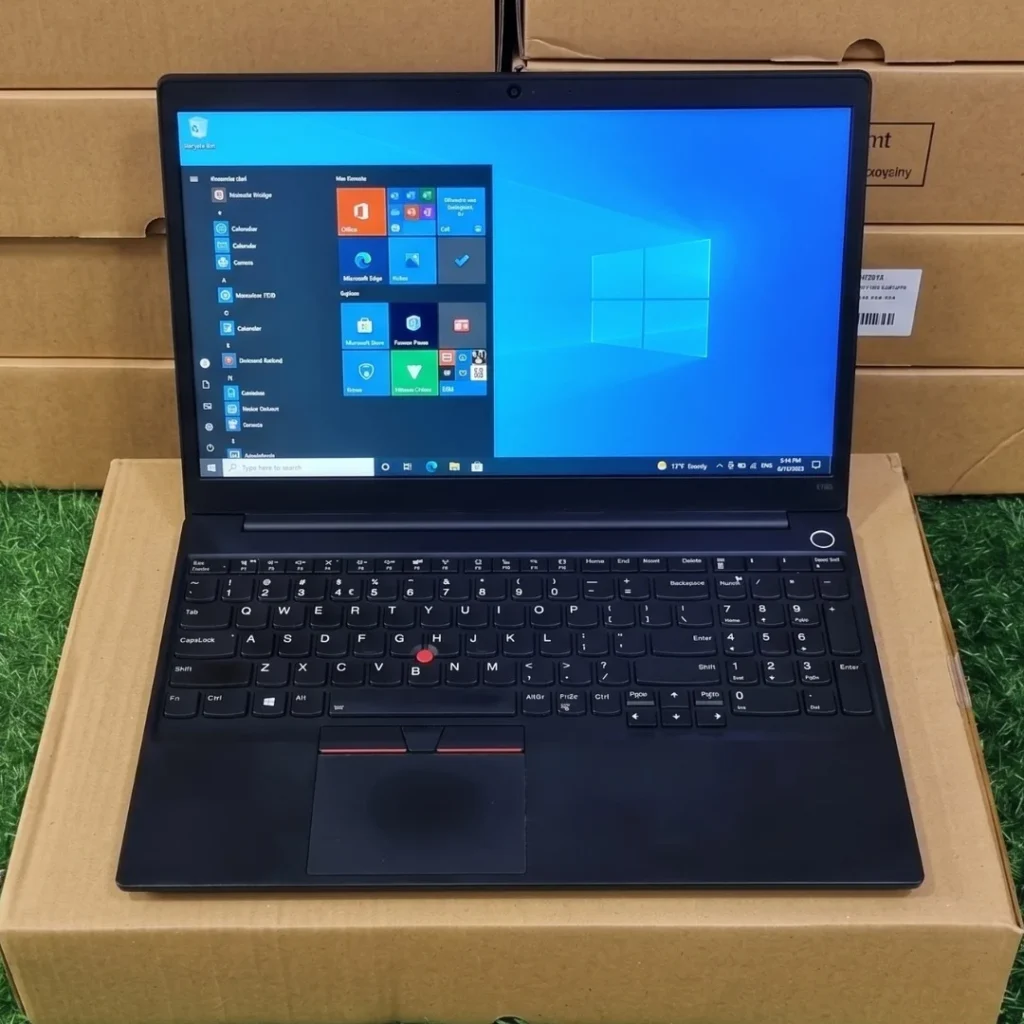Lenovo ThinkPad E15 i5 11th Gen 2 Refurbished Laptop 8GB RAM focus on keyboard