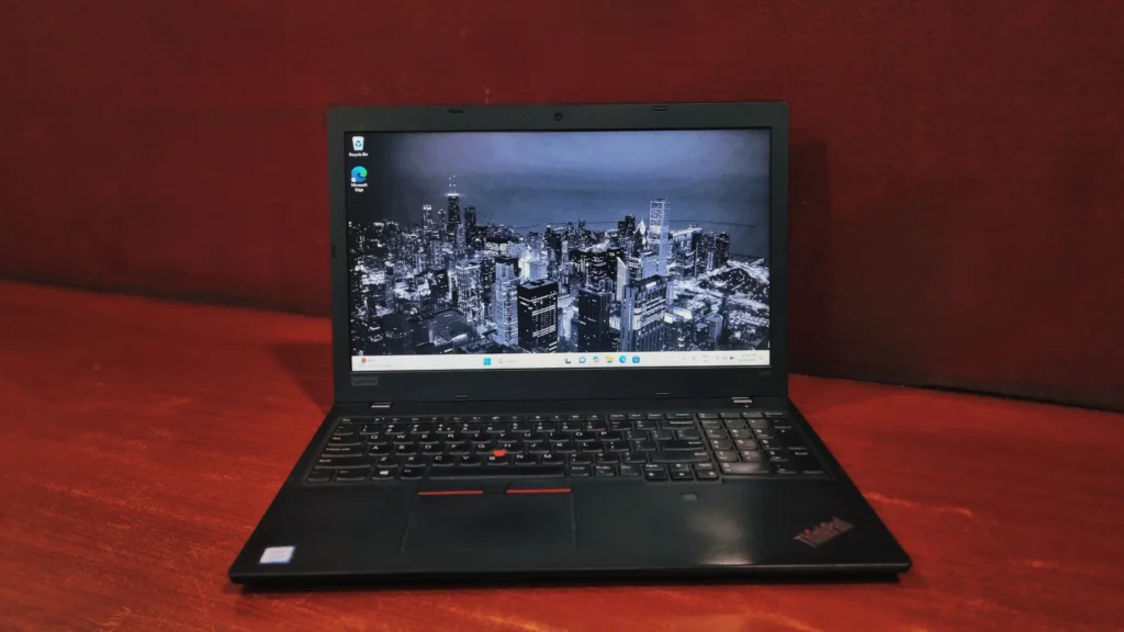 Lenovo ThinkPad L580 Review Front View