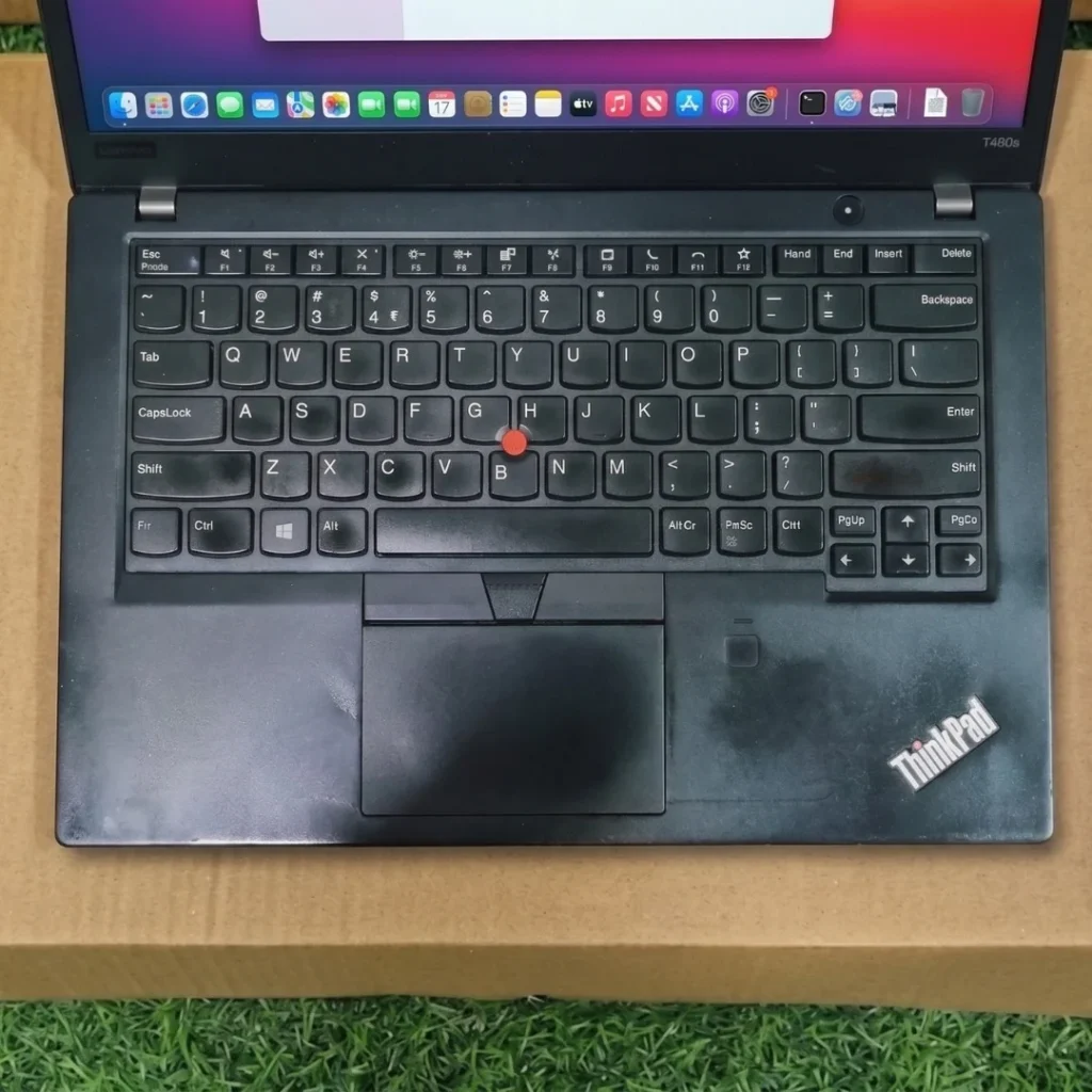 Lenovo ThinkPad T480s i7 8th Gen Refurbished Laptop Focus on KeyBoard