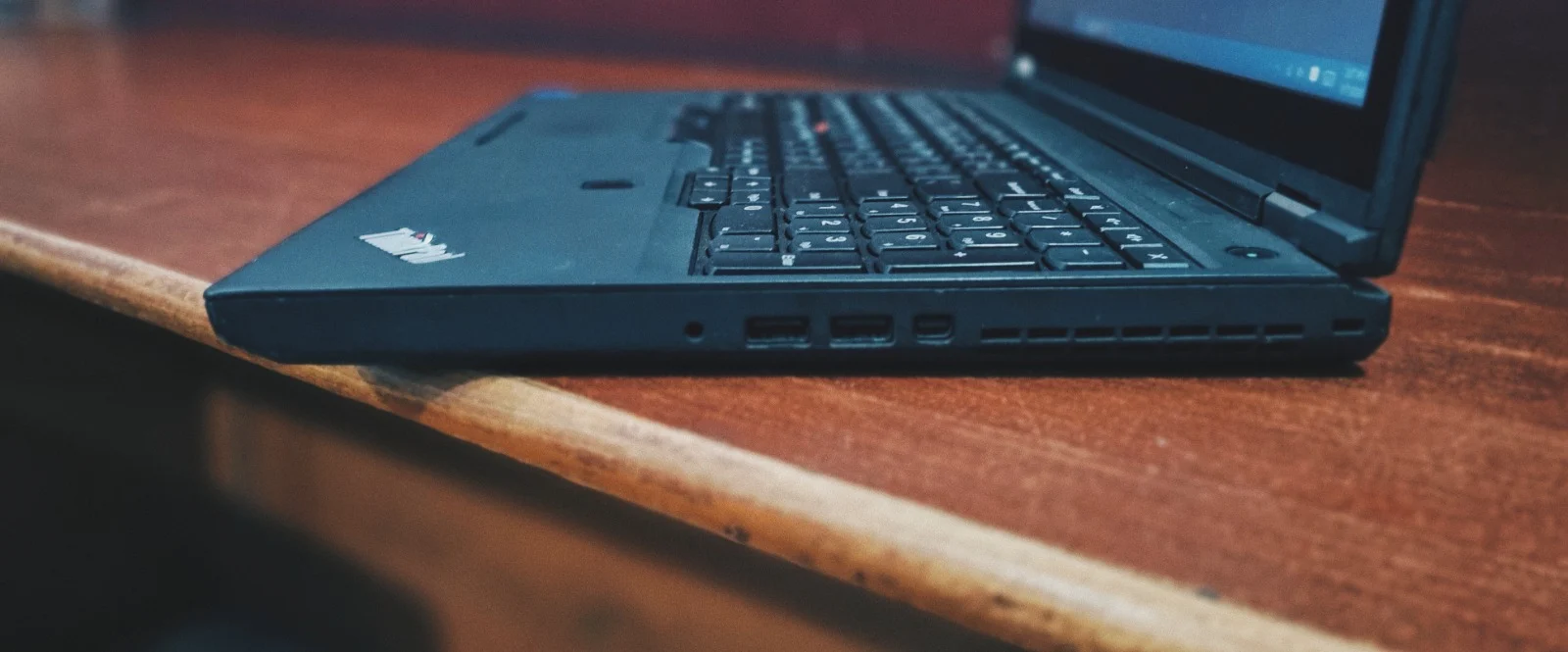 Lenovo ThinkPad P50 right side ports