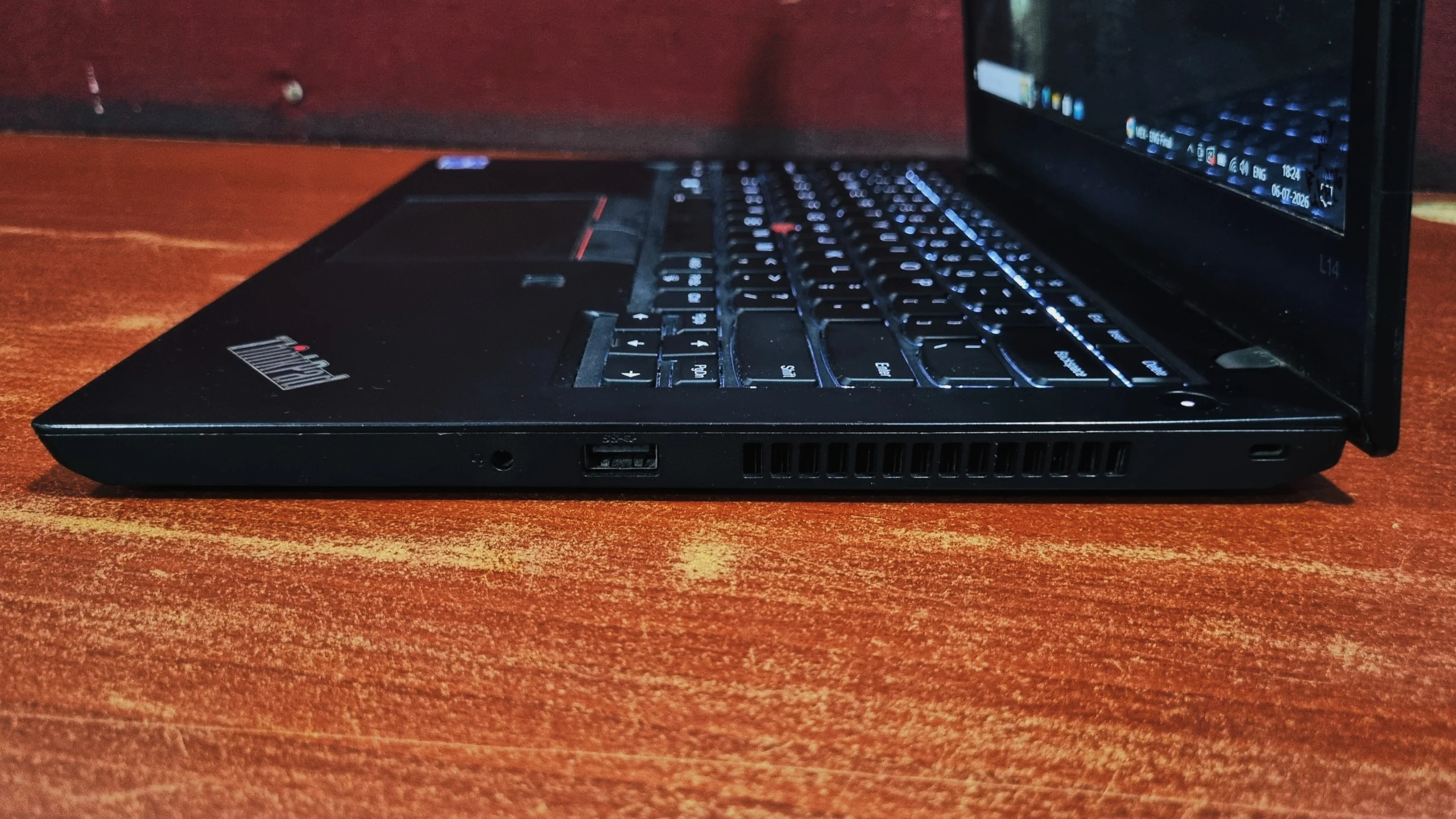 Lenovo ThinkPad L14 Gen 2 right side ports view