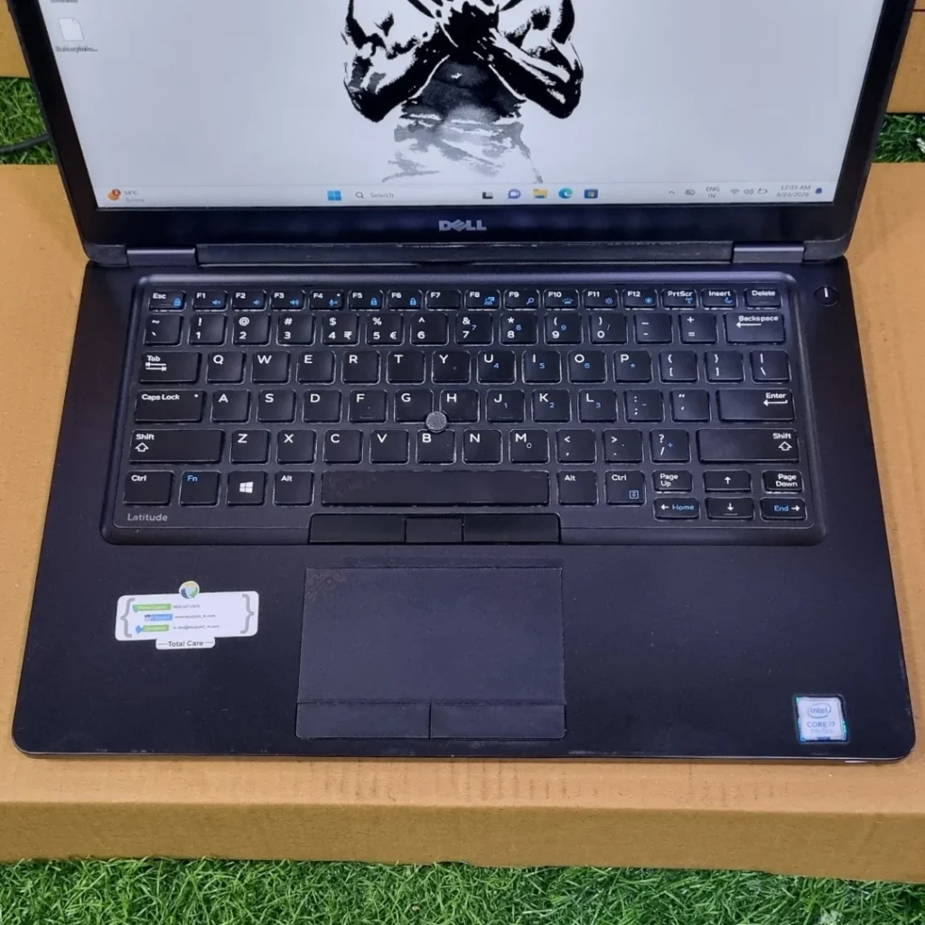 Dell Latitude 5480 Intel i7 7th Gen Refurbished Laptop focus on keyboard