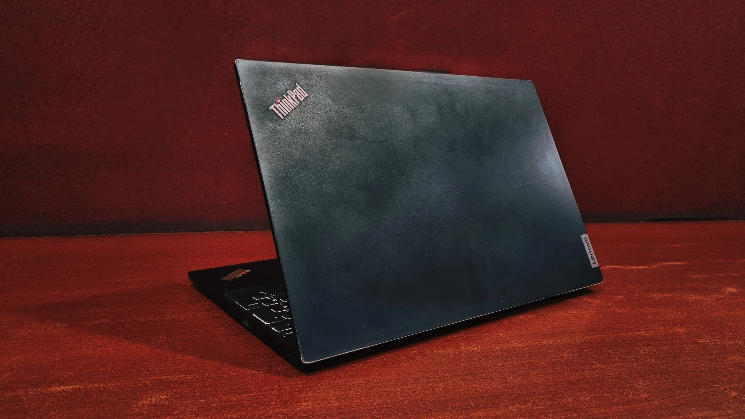 Lenovo ThinkPad E15 Gen 2 design and build quality