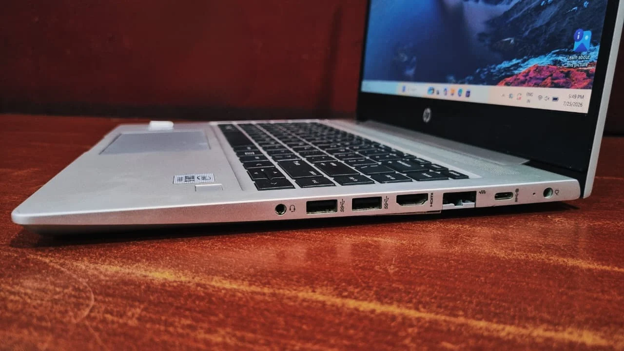 HP ProBook 440 G7 left side ports close-up