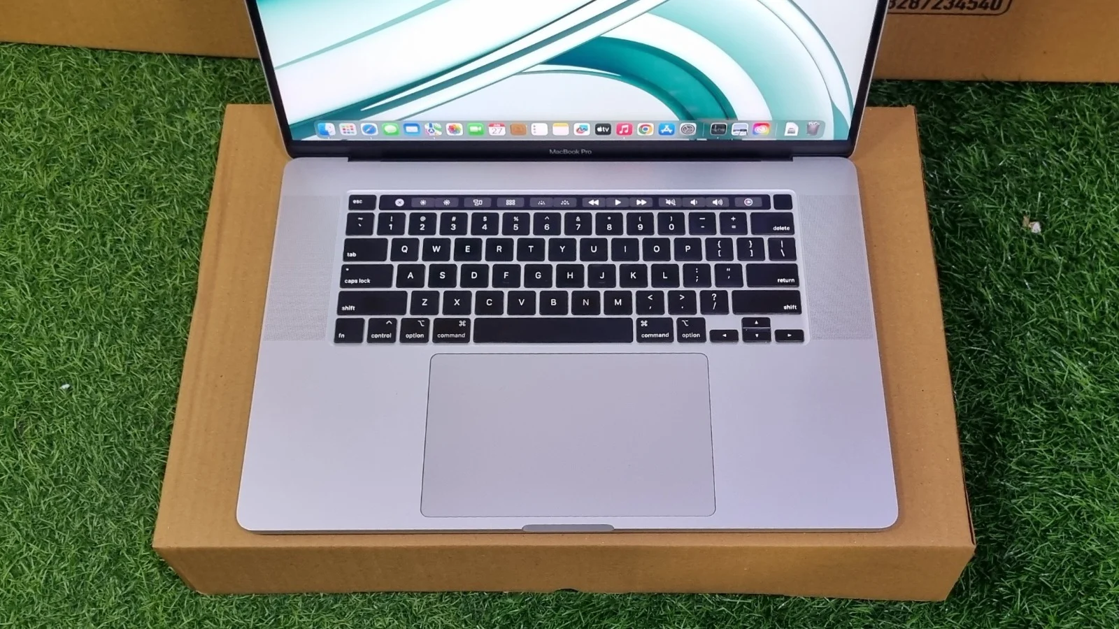 Apple MacBook Pro A1707 keyboard, Touch Bar and Touch ID