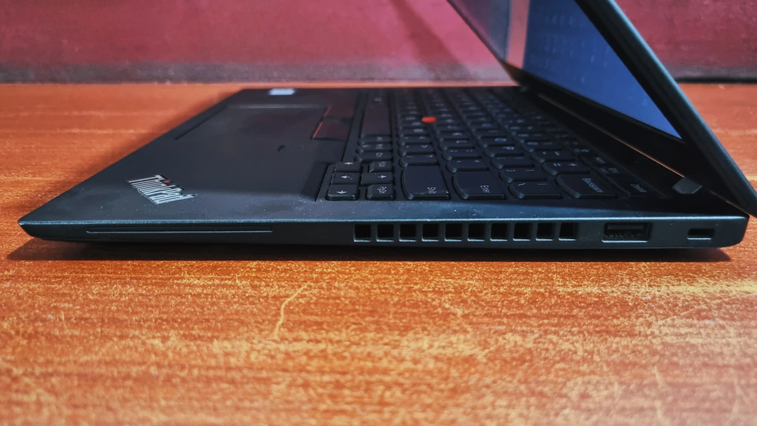 Lenovo ThinkPad X13 right side ports
