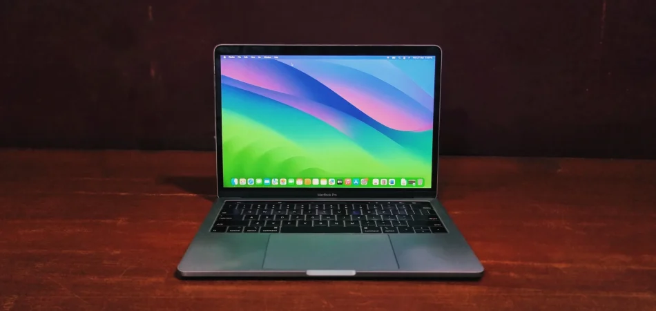 Apple macbook pro A2159